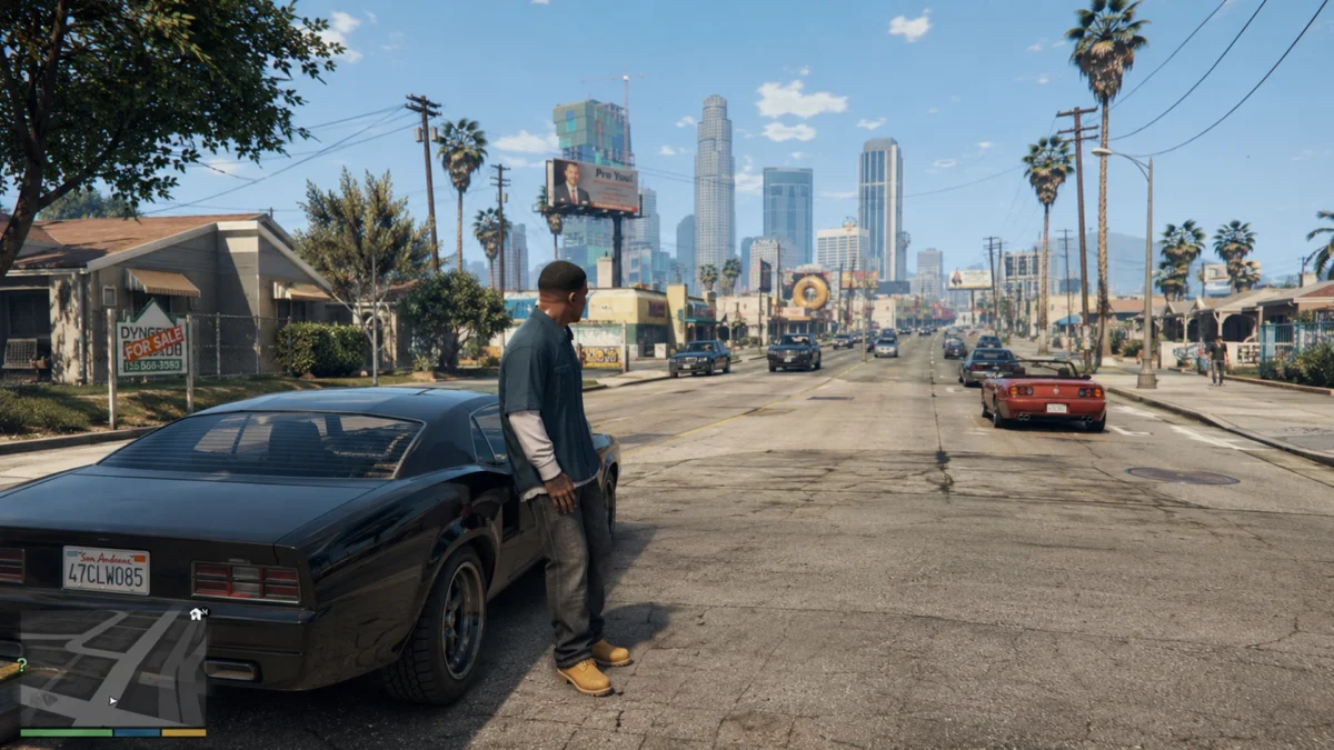 свободная поездка по Лос-Сантосу в сюжетном режиме GTA 5.